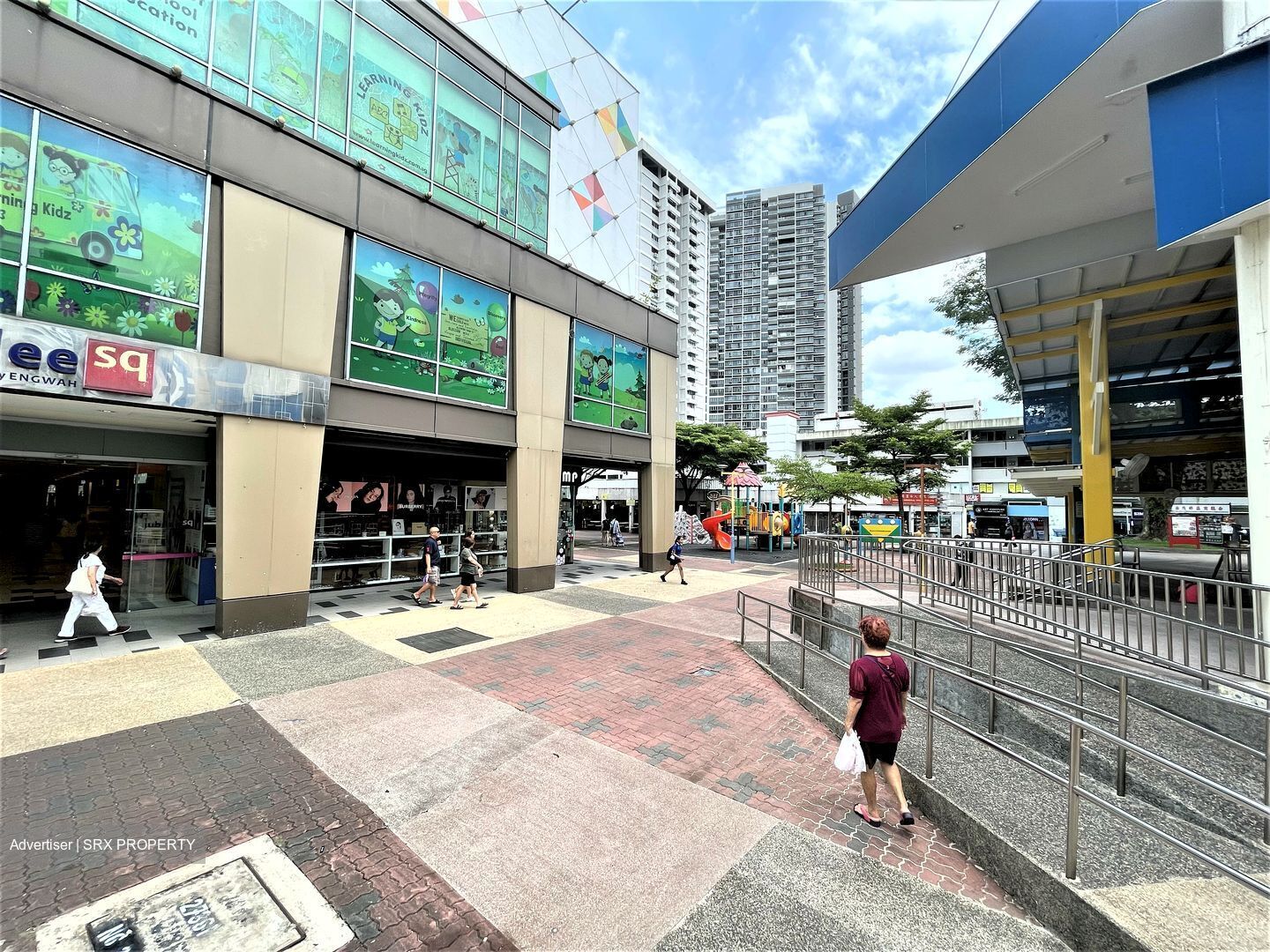 Ang Mo Kio Avenue 6 (D20), Shop House #455882131
